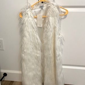 NWT Faux Fur Vest